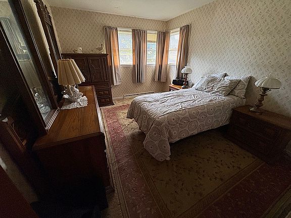 5th image of 1821 Colony Dr