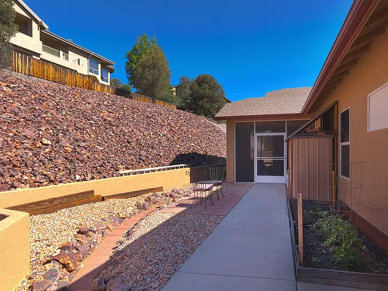 1542 Talon Pl — Photo 13