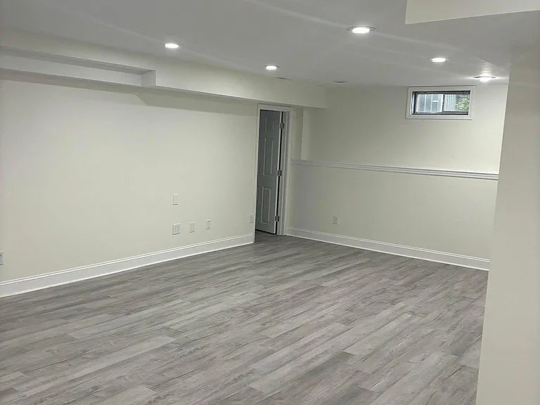 10123 Spring Gate Dr — Photo 16