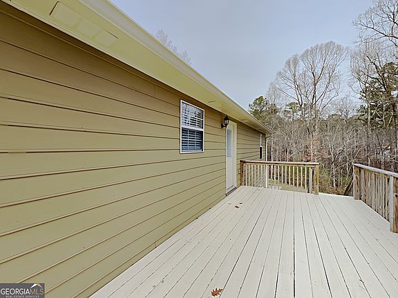 4th image of 330 Peach Crossing Dr