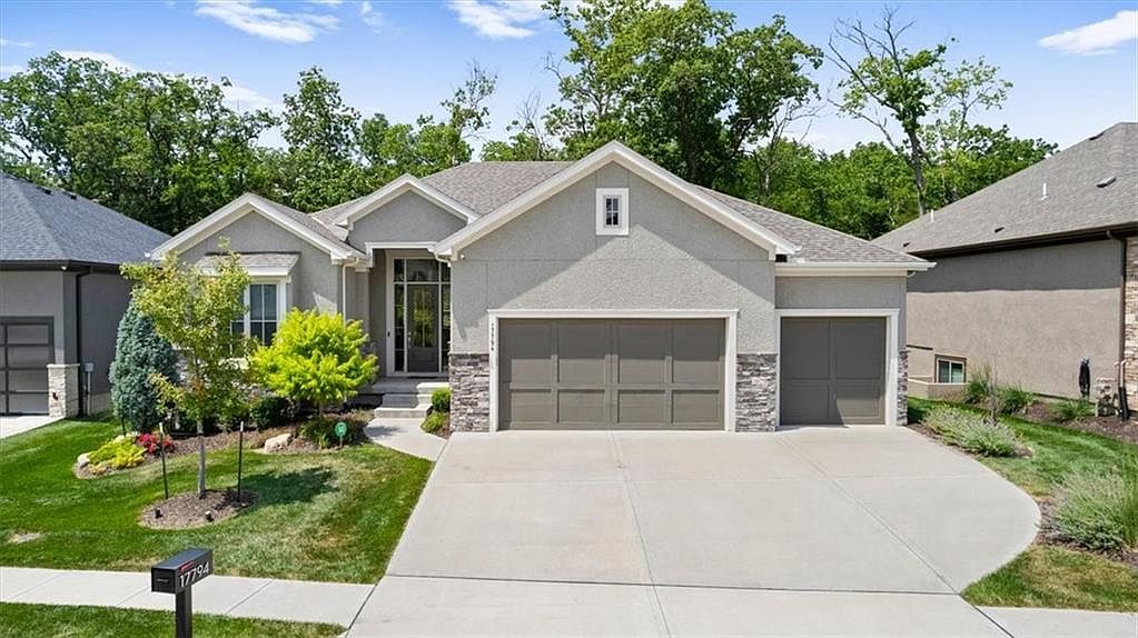 やひ 17794 W 94th St, Lenexa, KS 66219 | Zillow