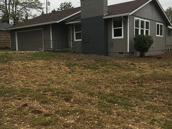 3rd image of 20020 NE 153rd Cir