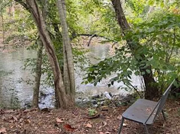 160 Tree Frog Ln, Benton, TN 37307