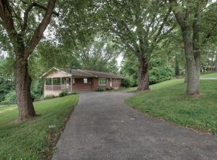 438 Sioux Rd, Bristol, VA 24201