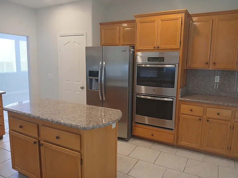 9394 Live Oak Dr — Photo 8