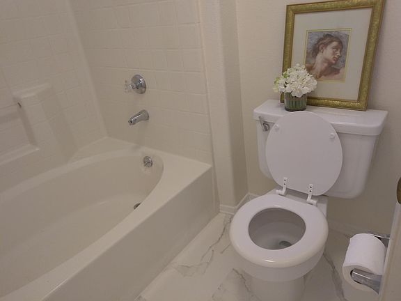 5th image of 13133 Le Parc Blvd #1008
