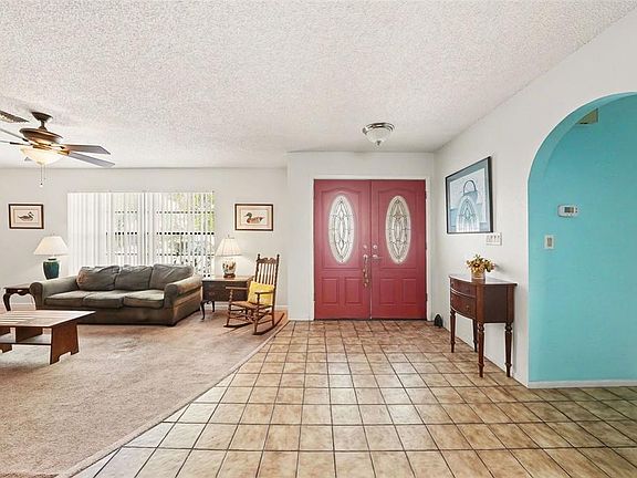 5th image of 8731 Woodcrest Dr