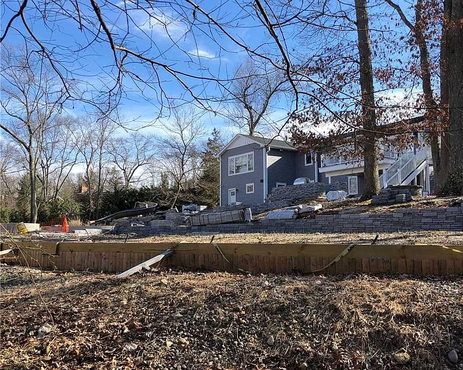 1st image of 5 Lori Ct