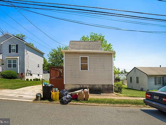 2nd image of 6220 Clayton Ave
