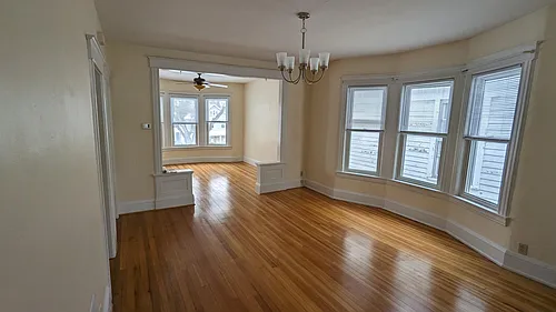 61 S Pine Ave #1 Photo 1
