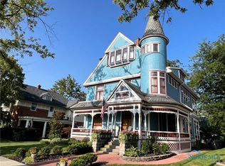 1006 S Main St, Findlay, OH 45840