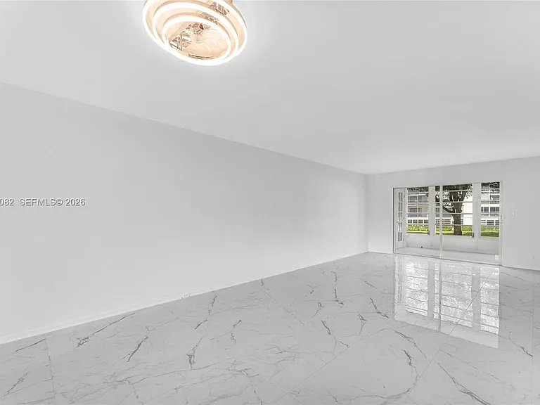 2303 Lucaya Ln #H2 — Photo 15