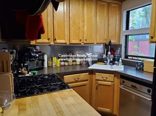 162 Pearl St #1, Cambridge, MA 02139