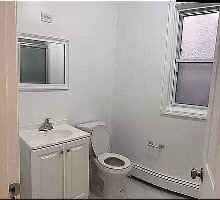 5th image of 818 E 230th St Floor 2