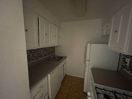 3rd image of 63-36 98th Pl #7E