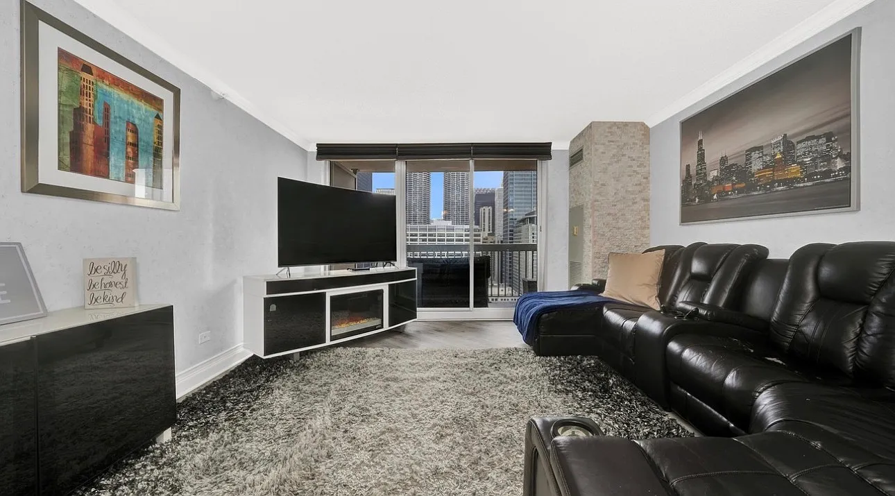 1 bed, 824 sqft, $3,000 — Photo 3