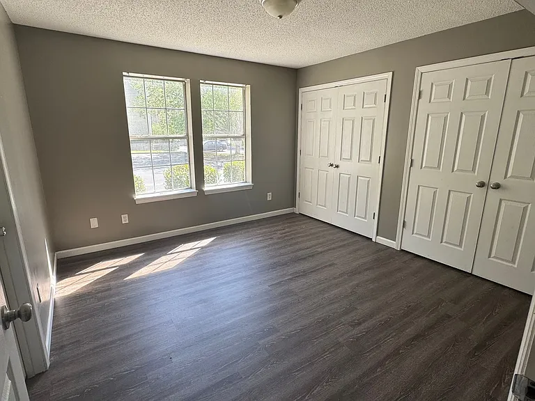 3840 Lassiter Mountain Apartments — Photo 4