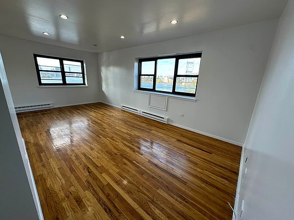 2nd image of 1210 Astoria Park S APT 5A