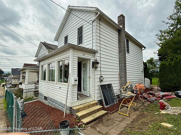 3rd image of 479 S Grant St