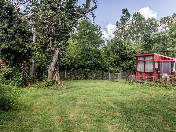 3rd image of 1346 Coolidge Dr
