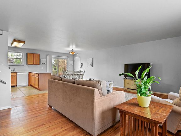 4th image of 1020 W 7th Avenue Dr