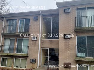 725 E Waterloo Rd APT F, Akron, OH 44306