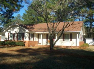 17400 Shannon Dr, Laurel Hill, NC 28351