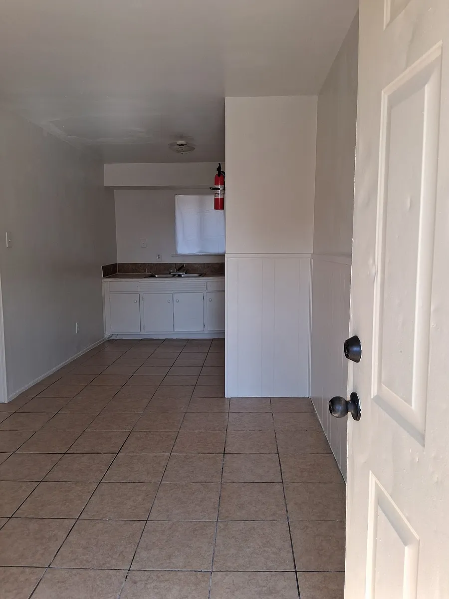 Building Photo - 5203 Lucille St #9