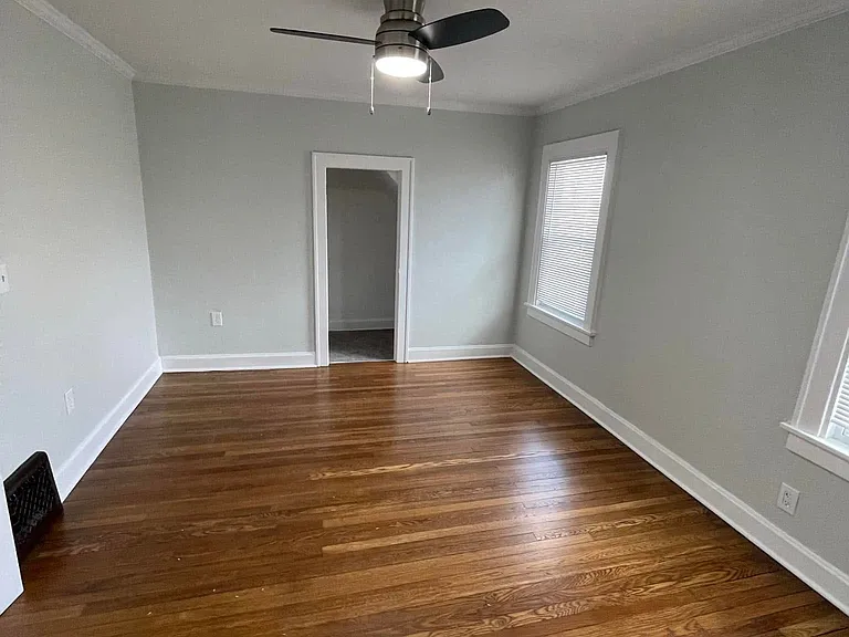 2320 Benton Blvd — Photo 4