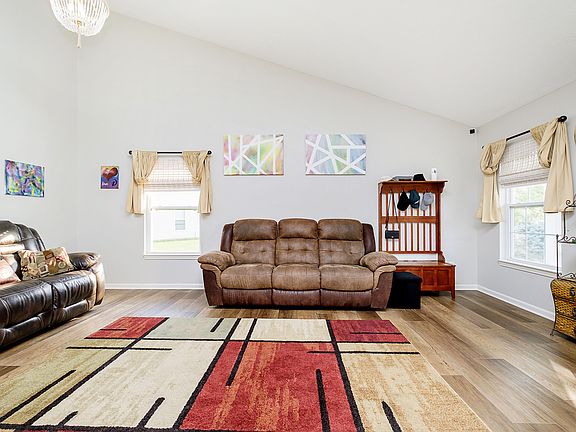 5th image of 14183 Chapelwood Ln