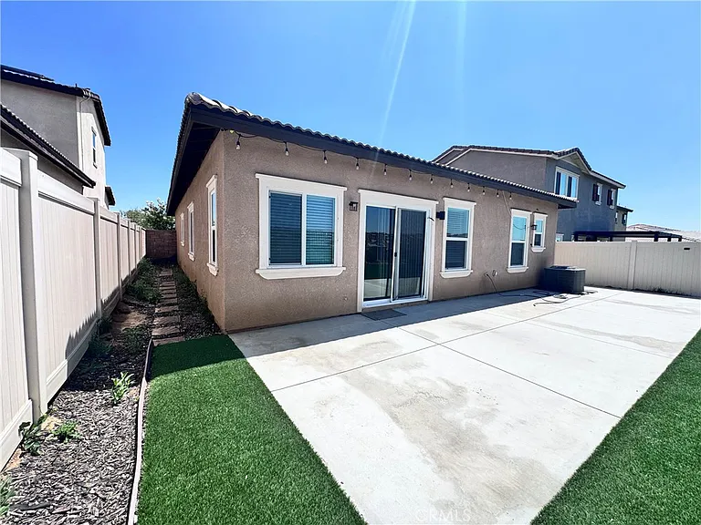 35282 Price St — Photo 12
