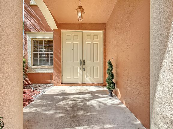 5th image of 9960 Woodworth Court