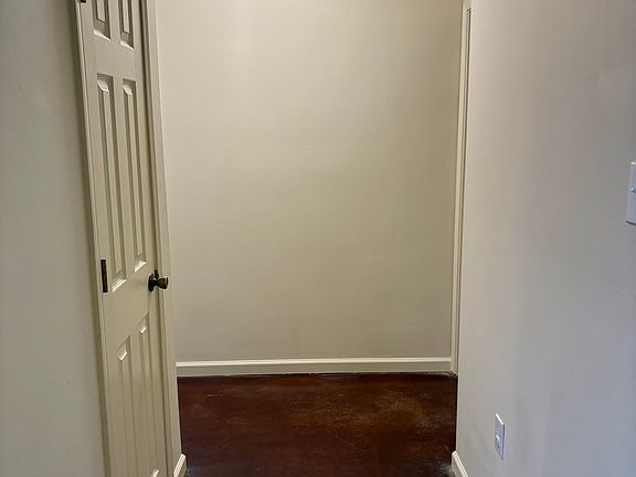 4th image of 1732 Oakley St APT A