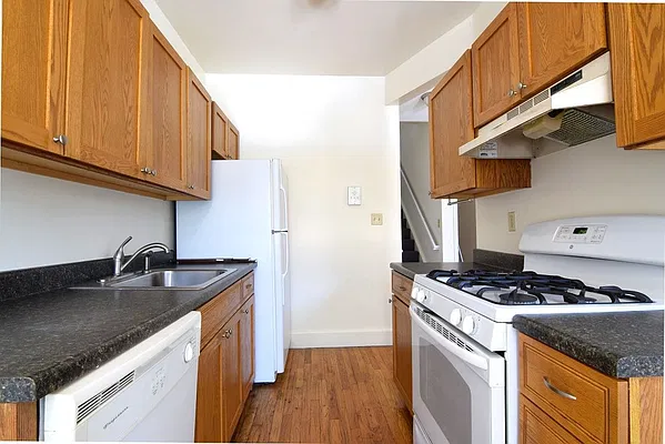 Rented by Citi Habitats | media 3