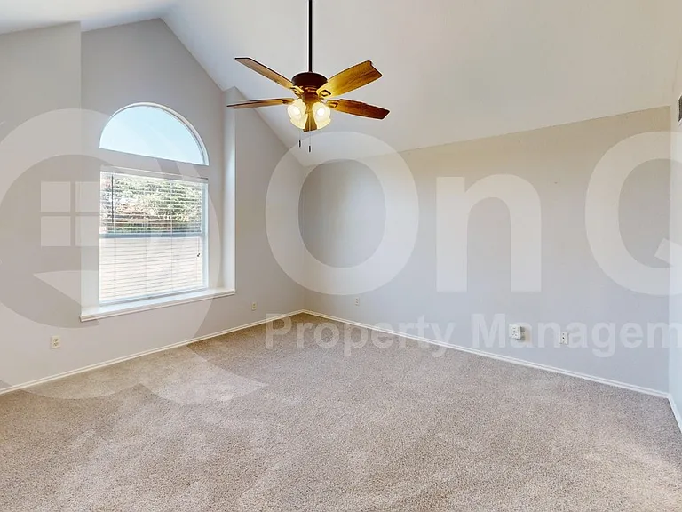 7913 Rice Dr — Photo 23