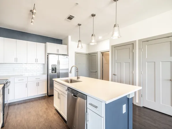 1638 54th Ave N #306, Nashville, TN 37209