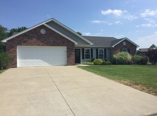 11235 Maggie Ln, Marion, IL 62959