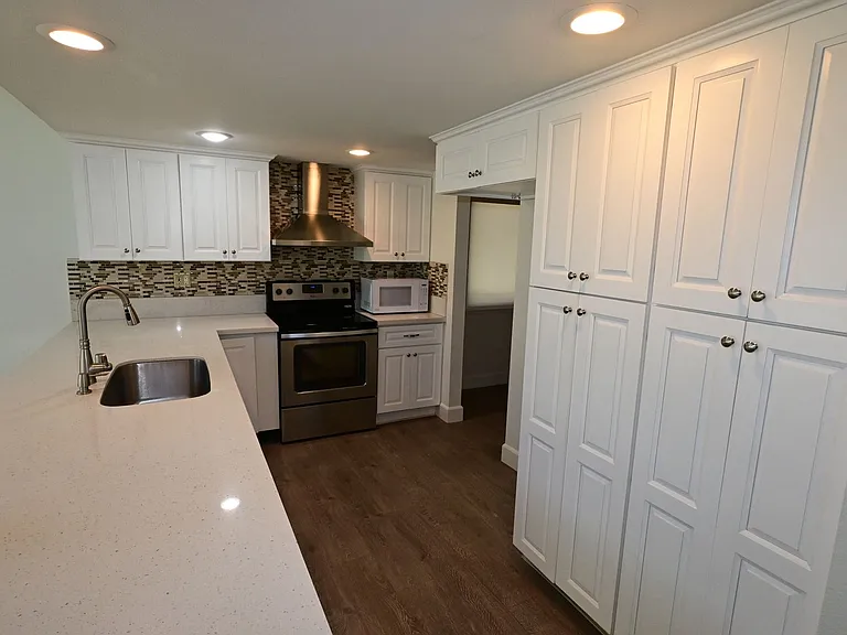 9550 Avenida Monterey — Photo 6
