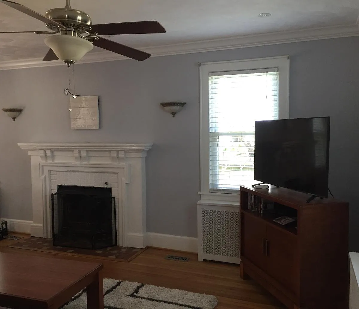 3 bed, 2400 sqft, $3,300 — Photo 4