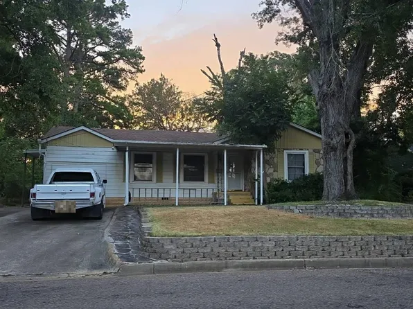 1316 Dale St, Longview, TX 75601