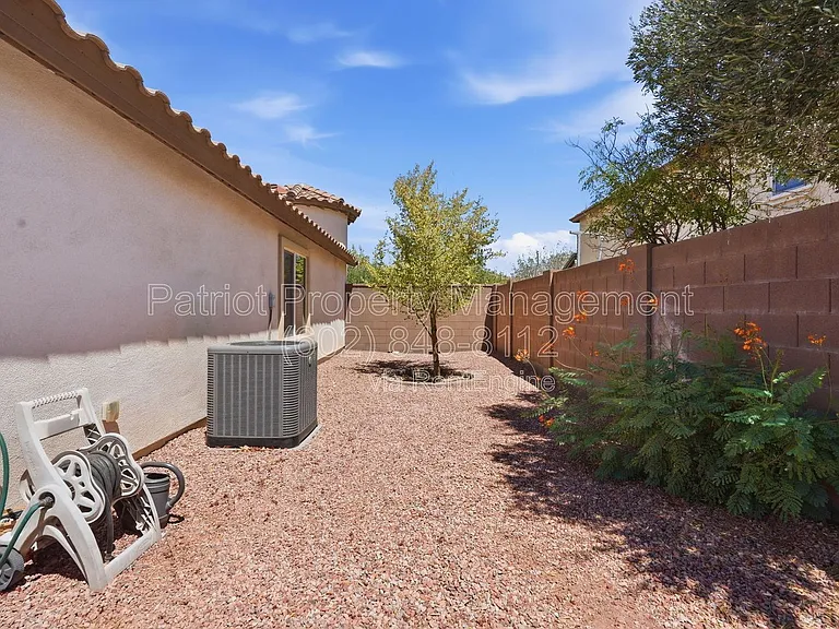 20767 W Hamilton St — Photo 1