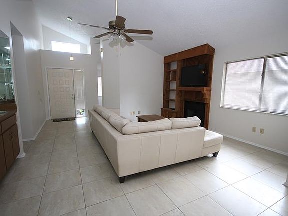 5th image of 1120 Bayshore Cir