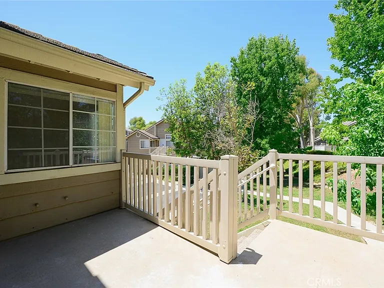 2601 S Quarry Ln #D — Photo 3