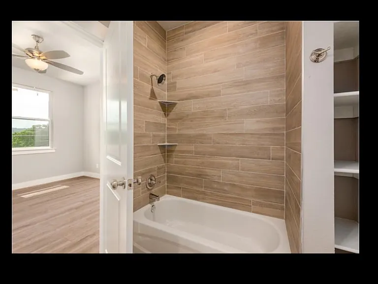 1575 S Brooks Ave — Photo 7