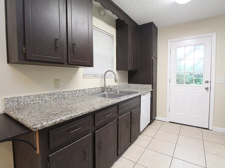 7859 Bay Meadows Dr — Photo 9