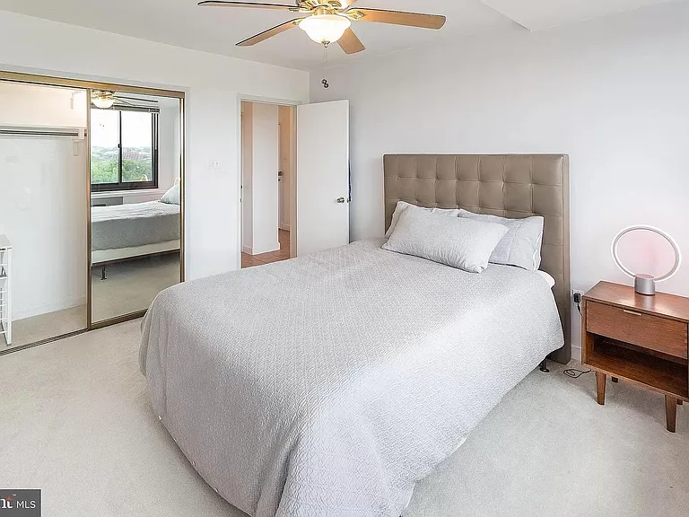1021 Arlington Blvd #728 — Photo 10