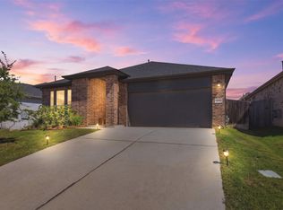 333 Diamondleaf Dr, Buda, TX 78610