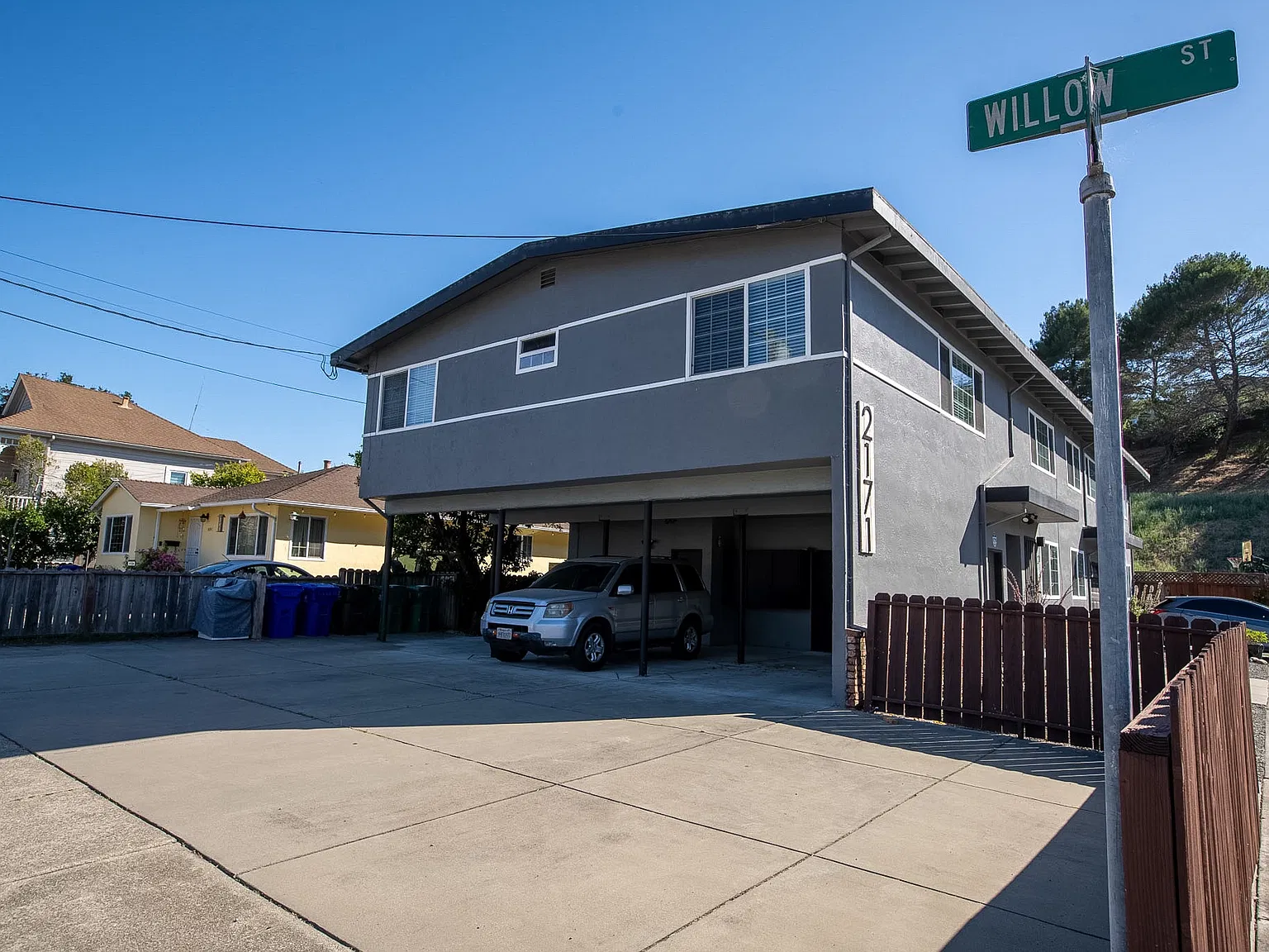 Peach St, Pinole — Photo 2