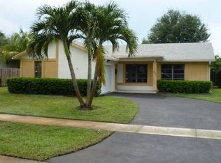 600 NW 85th Way, Pembroke Pines, FL 33024