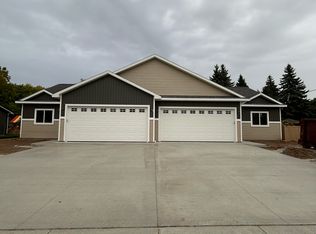 1206 Rosehill Rd, Kaukauna, WI 54130